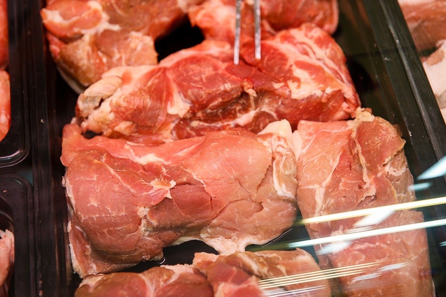 На границе у калининградца изъяли 120 кг мясной и молочной продукции из Польши