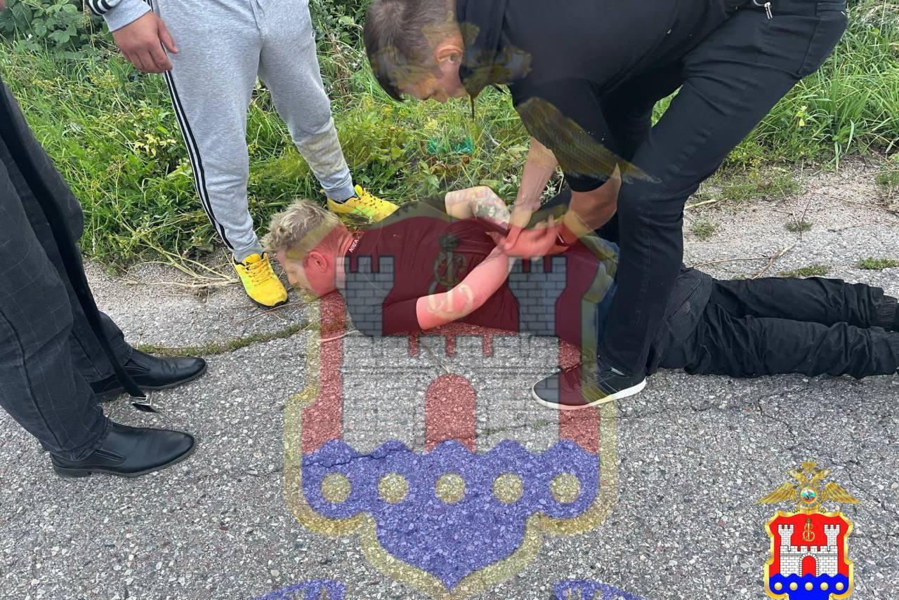 Полиция задержала водителя, сбившего двух детей под Гусевом. Он был пьян и угнал авто