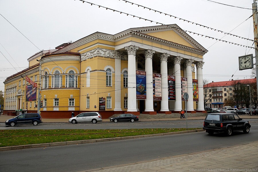 В Областном драмтеатре из-за шторма перенесены спектакли труппы из Санкт-Петербурга