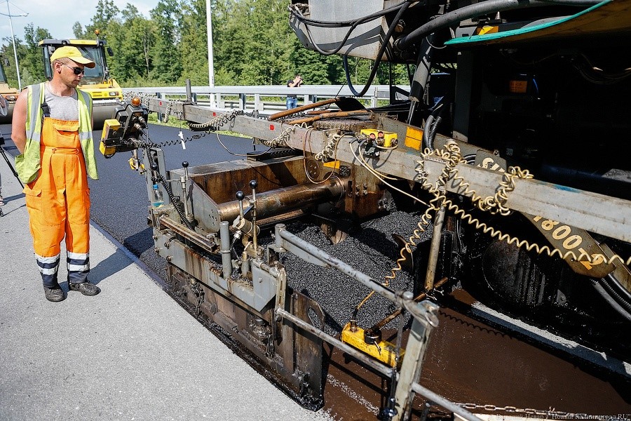 В Калининграде начались работы на месте будущей дороги на Чкаловск