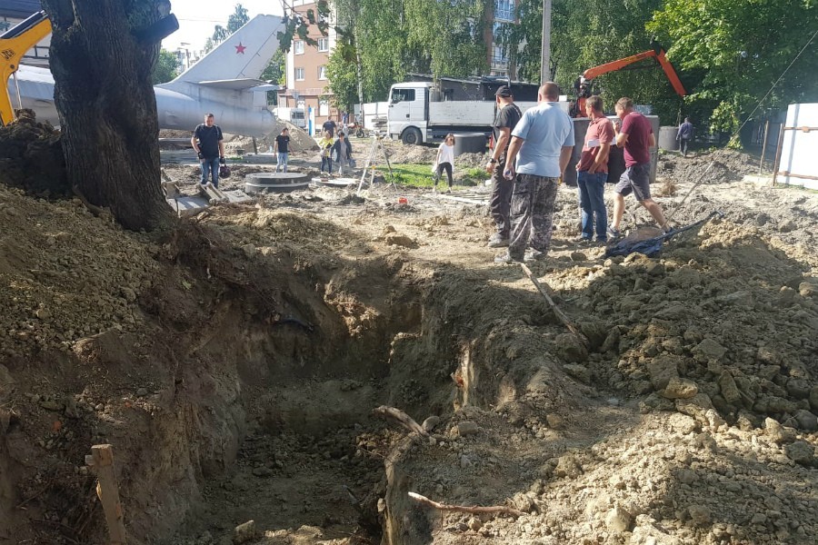 В Чкаловске при реконструкции памятника нашли еще одно воинское захоронение (фото)