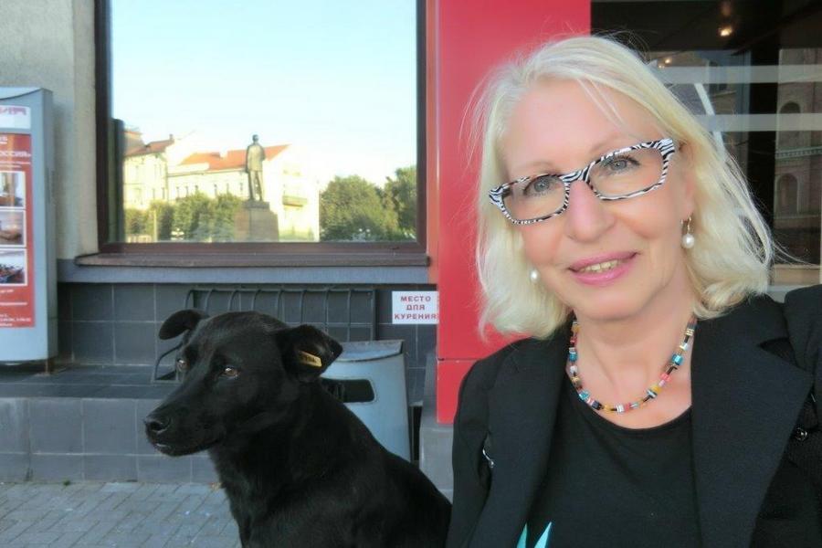 Черныш из Тильзита: немецкая туристка забрала бродячего пса из Советска в Кёльн