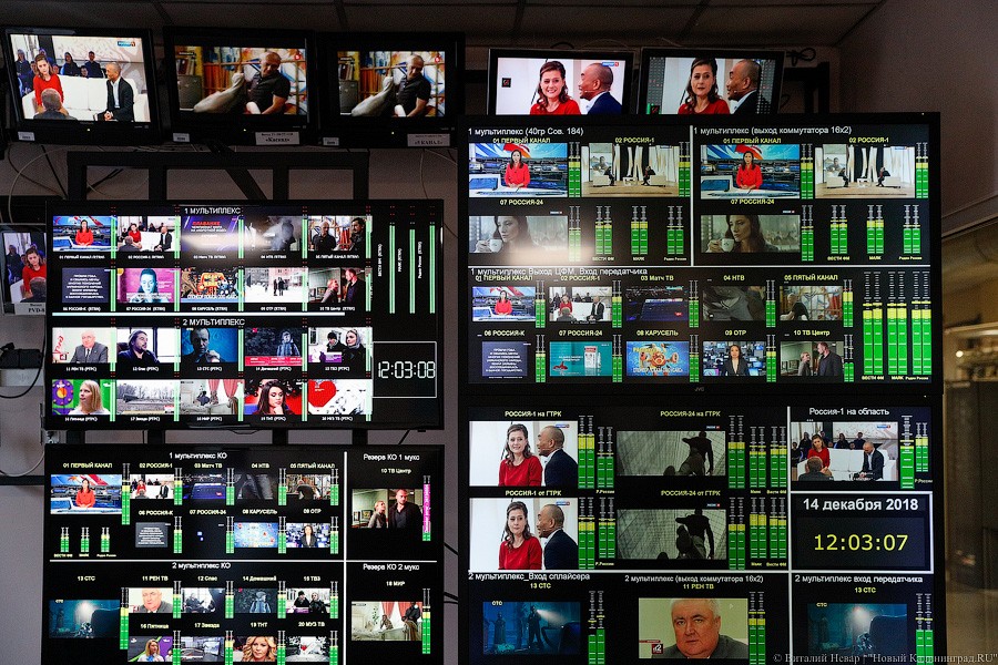 Российские телеканалы изменили сетку вещания из-за смерти Марка Захарова