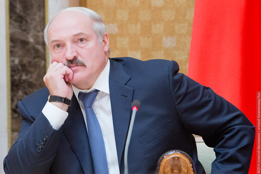 СМИ: Лукашенко встретился с задержанными оппозиционерами