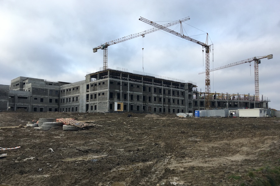 Министр об онкоцентре: есть неохваченный фронт работ, людей не хватает