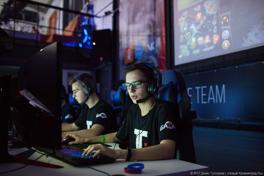 Bukaka на реалити-шоу: кто и зачем делает из школьников киберспортсменов