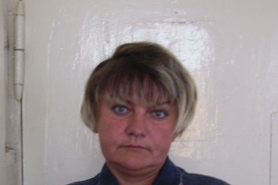 Полиция ищет жительницу Славского района, подозреваемую в мошенничестве (фото)