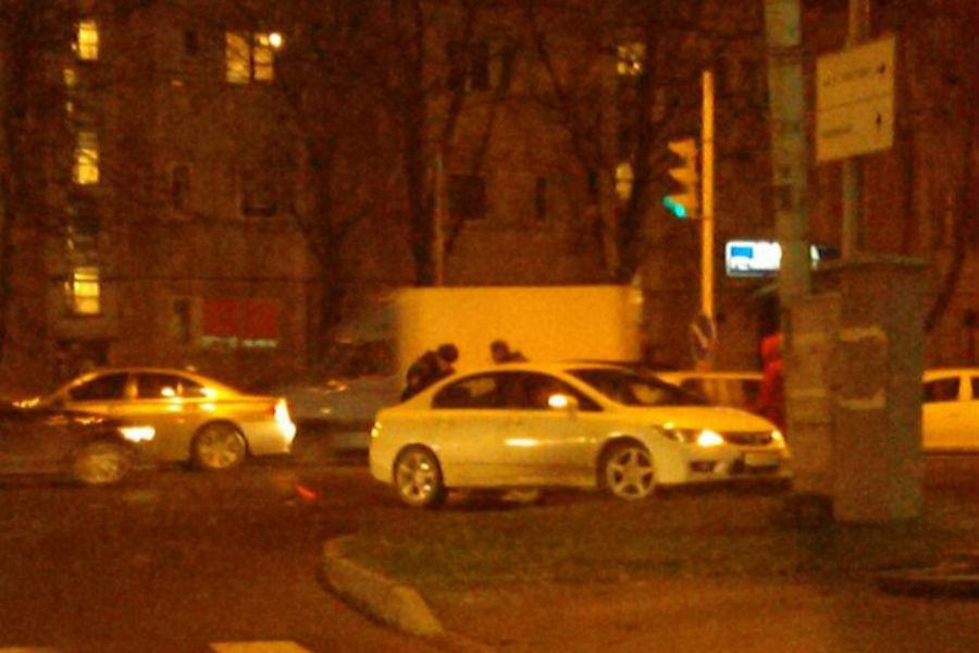 Из-за аварии на Невского образовалась пробка (фото)