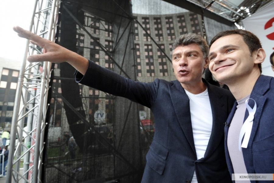 В «Заре» покажут фильм о Борисе Немцове «Слишком свободный человек»