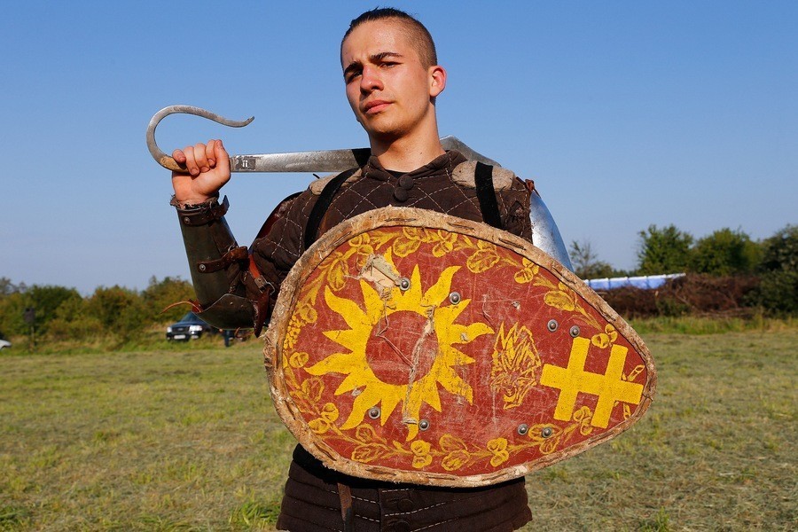 Калининградец взял золото в профбоях на чемпионате мира по средневековому бою