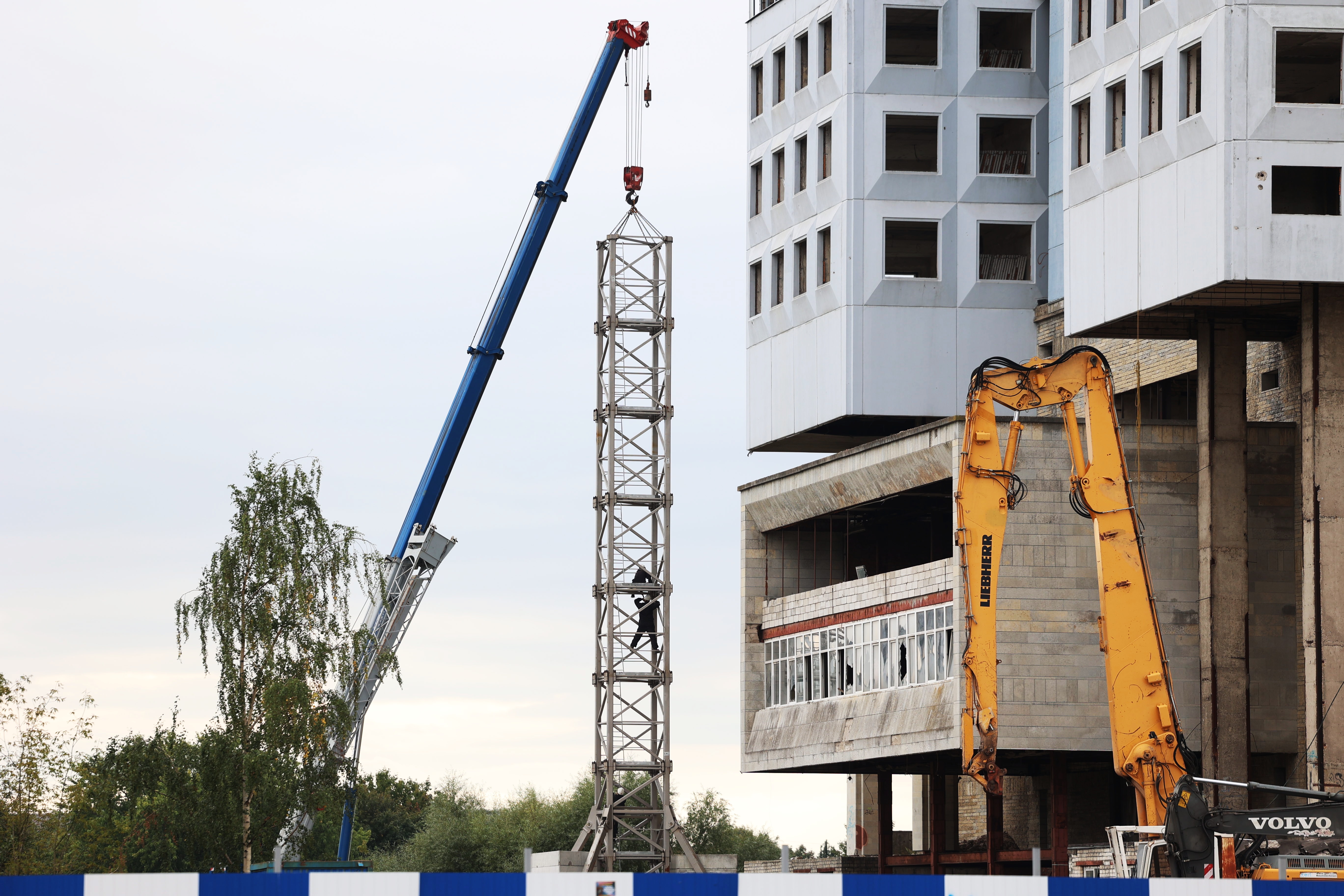 Градостроительную концепцию для площадки у Дома Советов обещают подготовить в июне