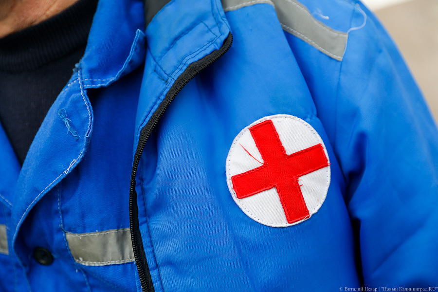 В Калининграде водитель автобуса на переходе сбил 14-летнего пешехода