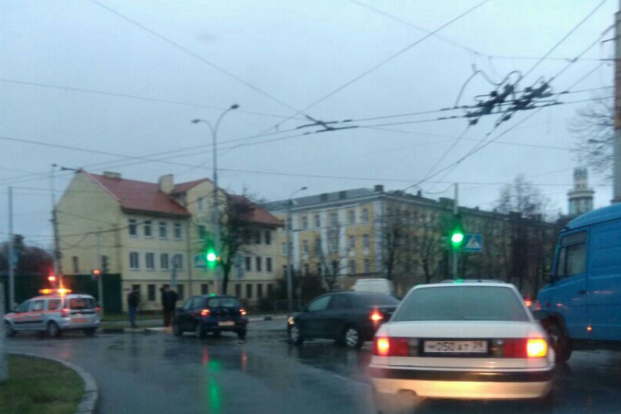 Съезд с кольца на Советском проспекте перекрыт из-за ДТП (фото)