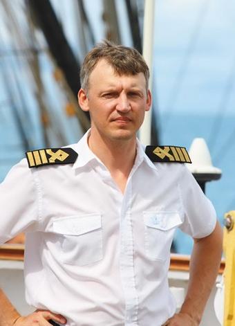 Капитана барка «Крузенштерн» приняли в региональную Ассоциацию морских капитанов