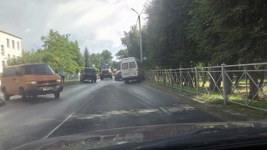Из-за ДТП в Гурьевске затруднен проезд по главной магистрали (фото)