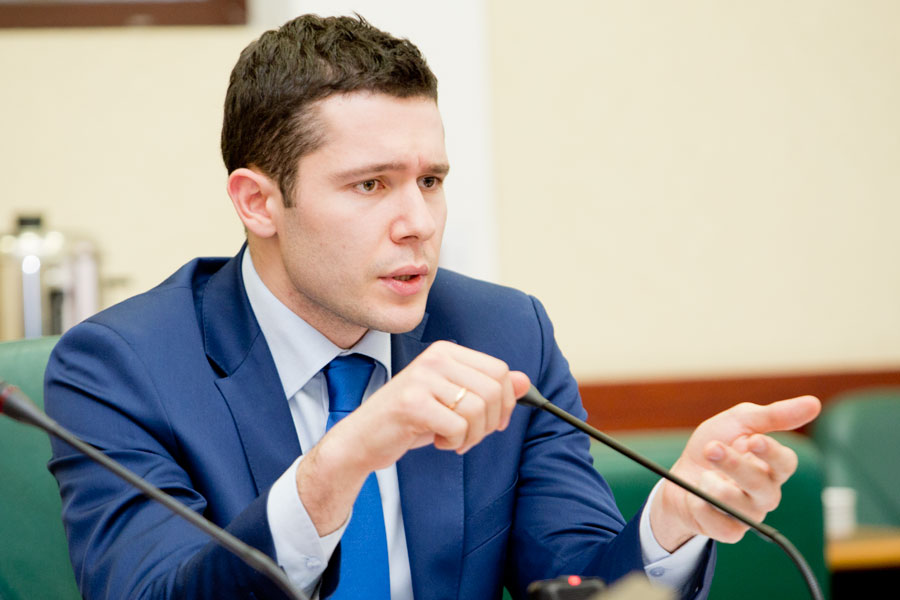 Антон Алиханов стал самым молодым главой региона в истории России