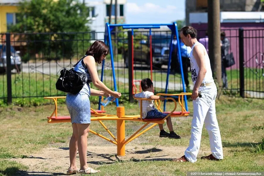 МФЦ не поможет: в Калининграде резко выросли очереди за штампом о гражданстве ребенка