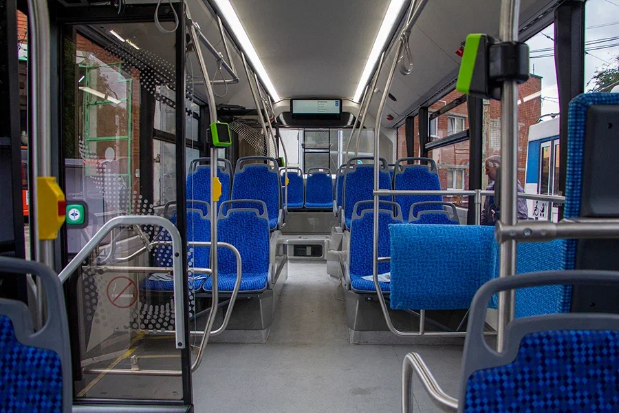 Власти сообщили о введении дополнительных остановок областных автобусов