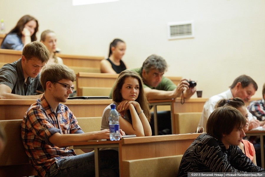 Исследование: половина российских аспирантов хочет работать за границей