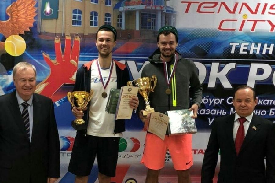 Калининградский теннисист выиграл золото и серебро Кубка России