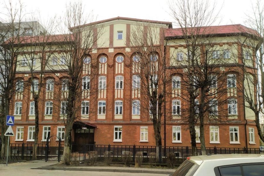 Детской школе искусств им. Чайковского выделили средства на капремонт