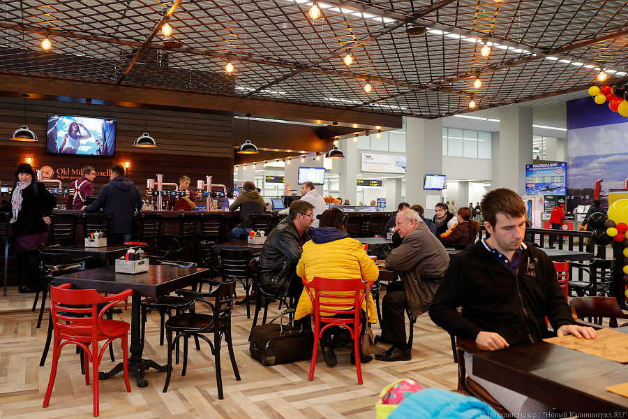 В Калининградской области с 7 декабря общепиту разрешили работать до 23:00