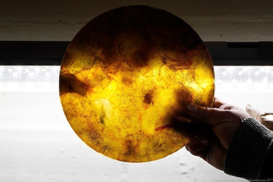 Крах янтарной пирамиды: как «Ростех» повлиял на обрушение своего рынка