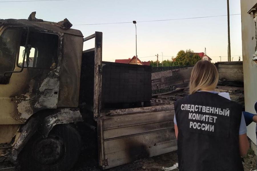 В Малиновке от удара током погибли владелец особняка и водитель манипулятора