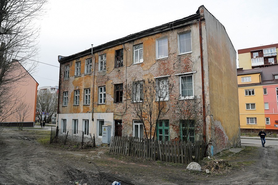 Оставшиеся без отопления аварийщики с Тихорецкой добились новых квартир