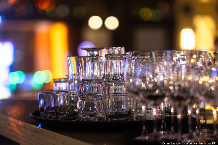 Опрос: большинство россиян предпочитают на корпоративах русскую кухню