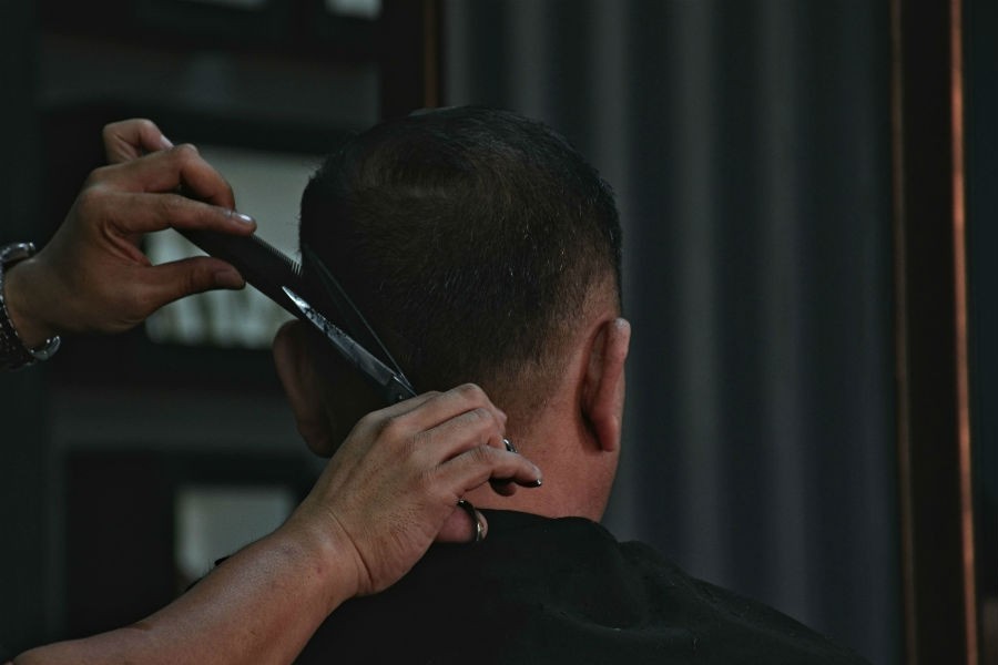  Калининградец подал в суд на барбершоп, где его обещали научить опасному бритью