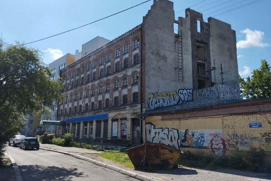 Маслов: «Готовим заявление в МВД из-за повреждения здания ломбарда на Коперника» (фото)