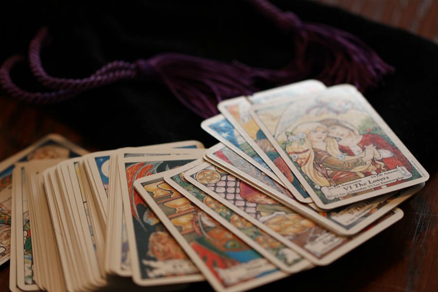 В Госдуму внесли закон, который предлагает сажать магов и гадалок в тюрьму