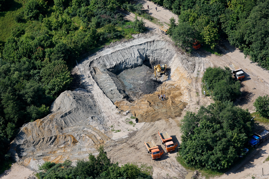 В Зеленоградском районе обнаружили незаконный песчаный карьер на сельхозземлях