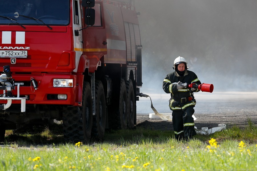 Под Черняховском по время пожара пострадал пьяный хозяин дома