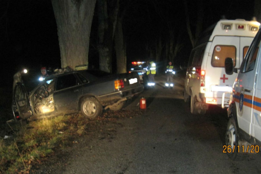 Под Славском погибла 17-летняя пассажирка авто под управлением пьяного водителя (фото)