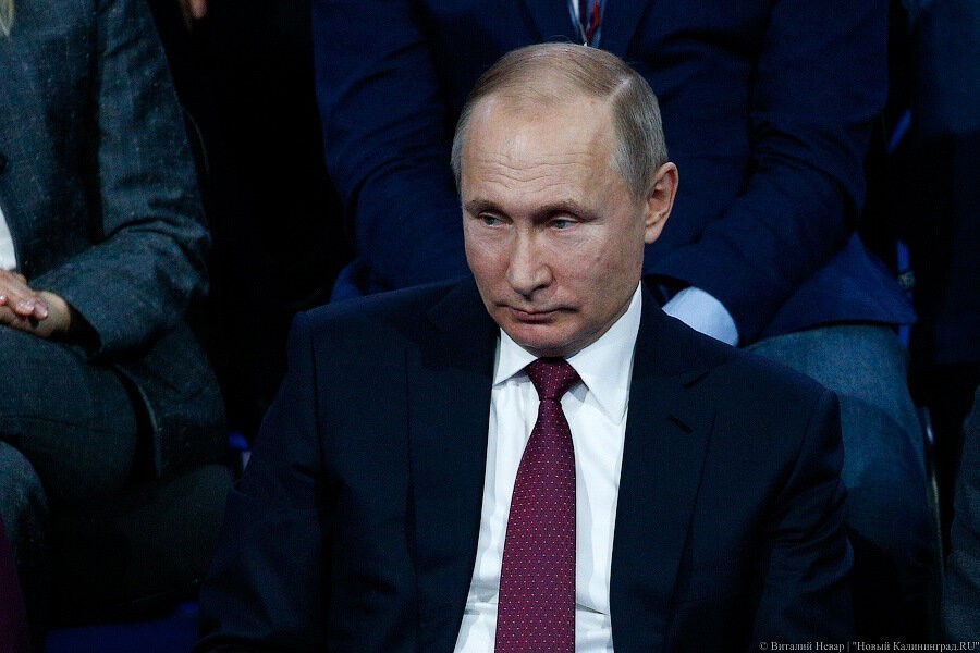 Путин внес в Госдуму законопроект об изменении Конституции