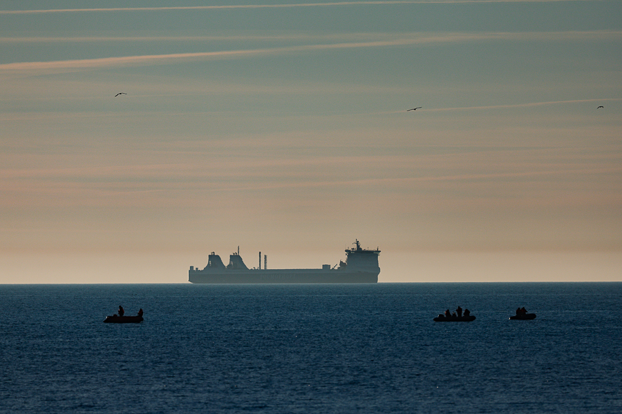 Паромы на линии Усть-Луга — Балтийск переполнены до 15 октября