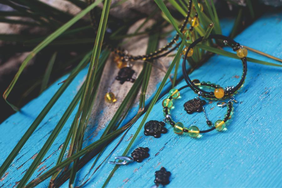 Ювелиры Янтарного комбината представили новую коллекцию «Океан» (фото)