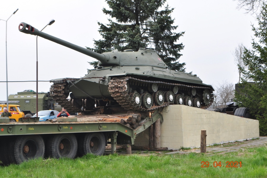 За исчезновение с постамента советского танка в Краснознаменске не стали никого наказывать (фото)