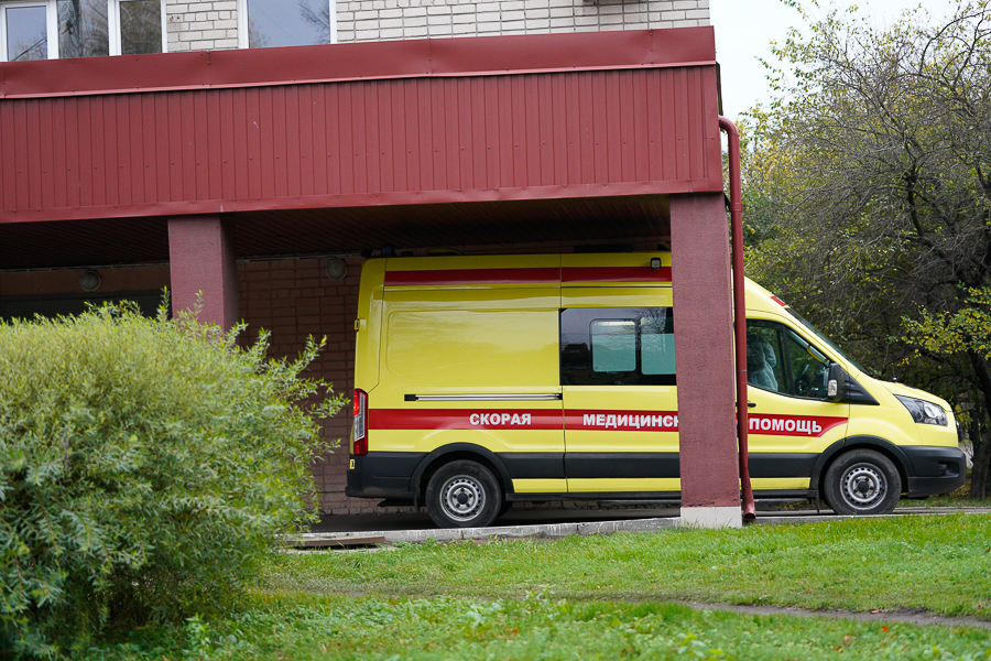 Среди новых пациентов с COVID 24 ребенка и 56 пенсионеров