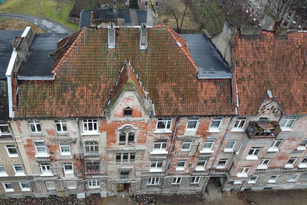 В Черняховске начались работы по ремонту домов комплекса «Порт-Артур» (фото)