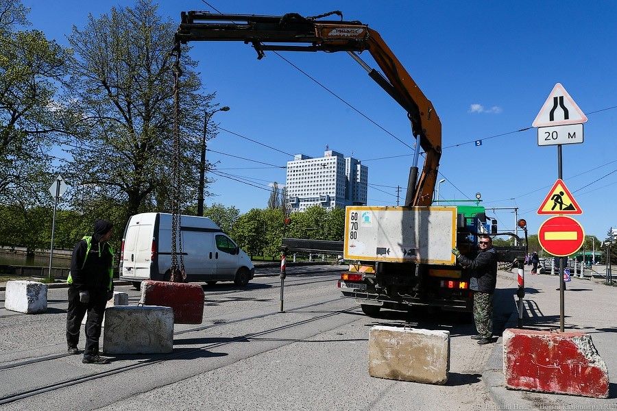 Движение по Деревянному мосту закрыто до 20 декабря (фото)