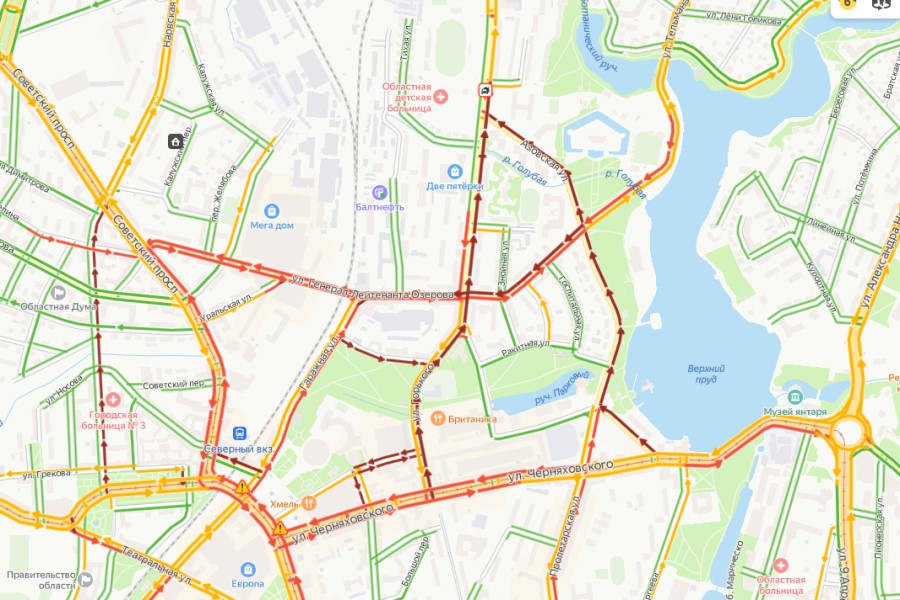 Из-за ДТП на ул. Горького блокировано движение автобусов, собрались масштабные пробки