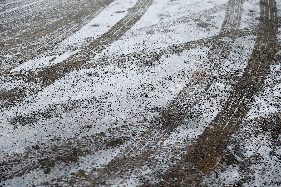 Правительство: региональные трассы полностью очистили от снега к полудню