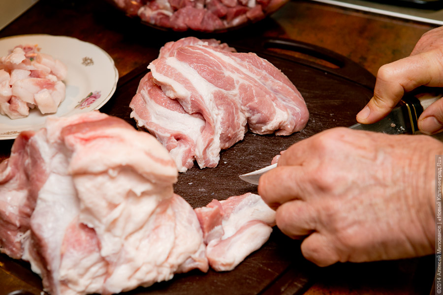 Калининградстат: за год в регионе заметно подорожали все мясные продукты, кроме свинины
