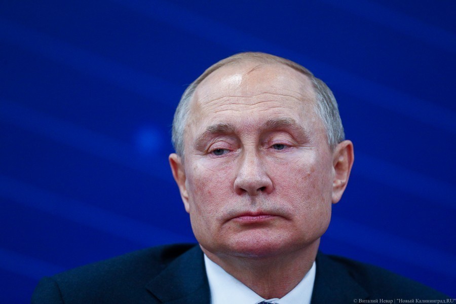 Путин перенес голосование по Конституции на неопределенный срок ﻿