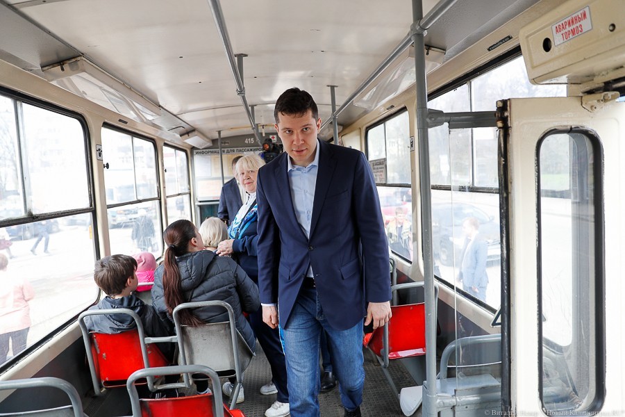 Алиханов хочет заменить трамваи в Калининграде электробусами