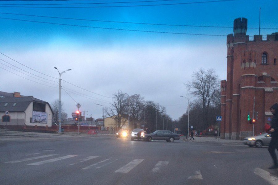 На перекрёстке у Королевских ворот столкнулись два автомобиля (фото)