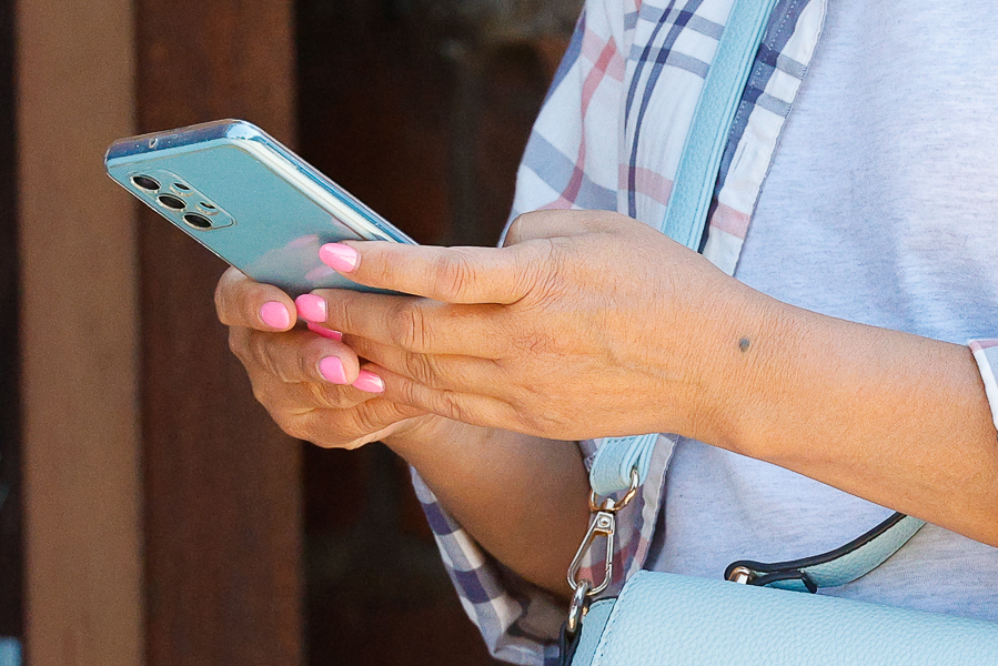 Пенсионерка из Черняховска отправила на «безопасный счет» почти два млн рублей